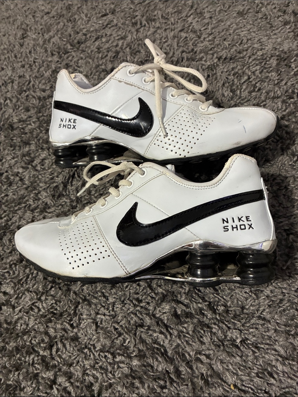 Vintage Nike shox deliver
